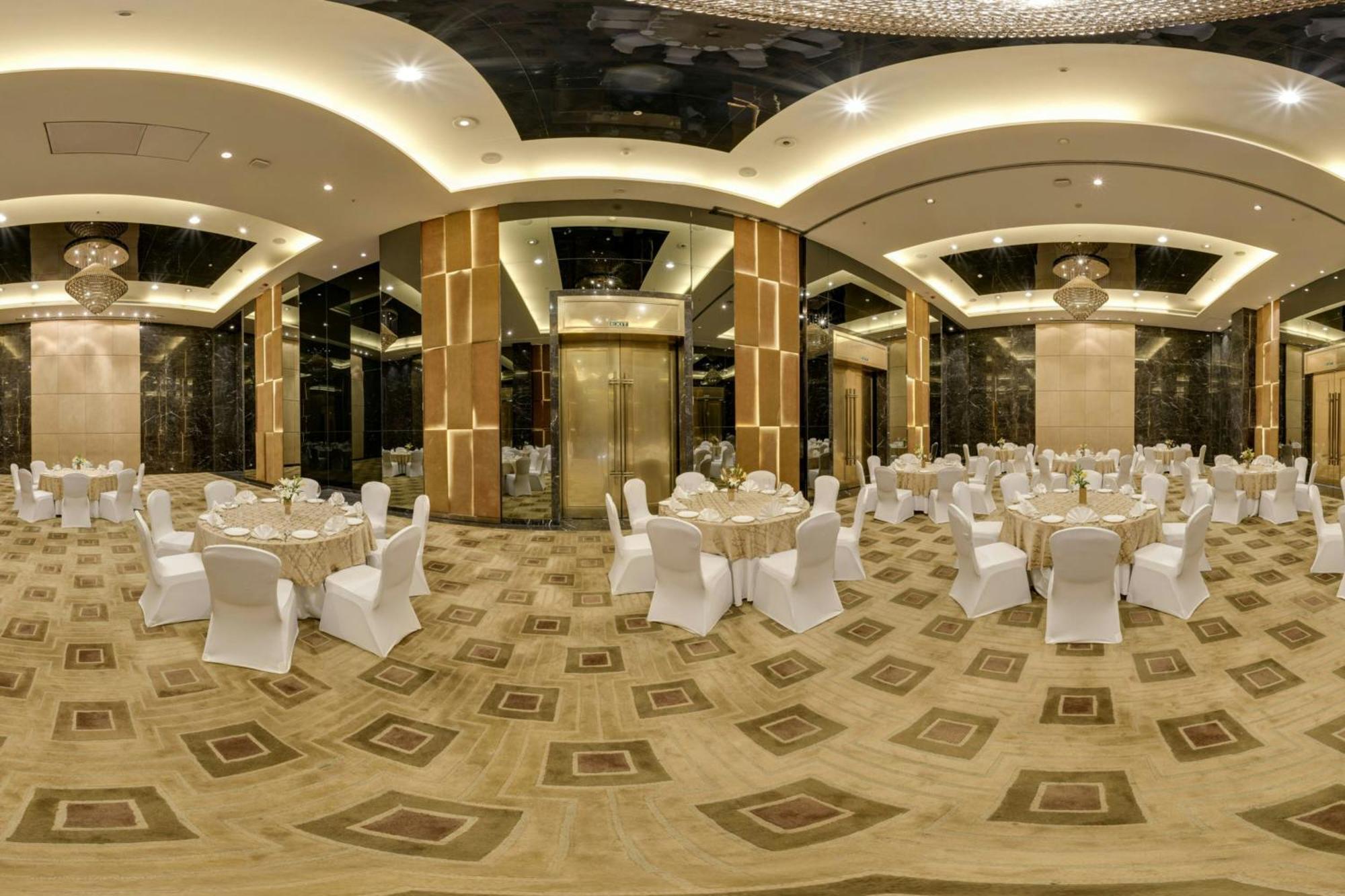 Renaissance Lucknow Hotel, Gomti Nagar Bagian luar foto