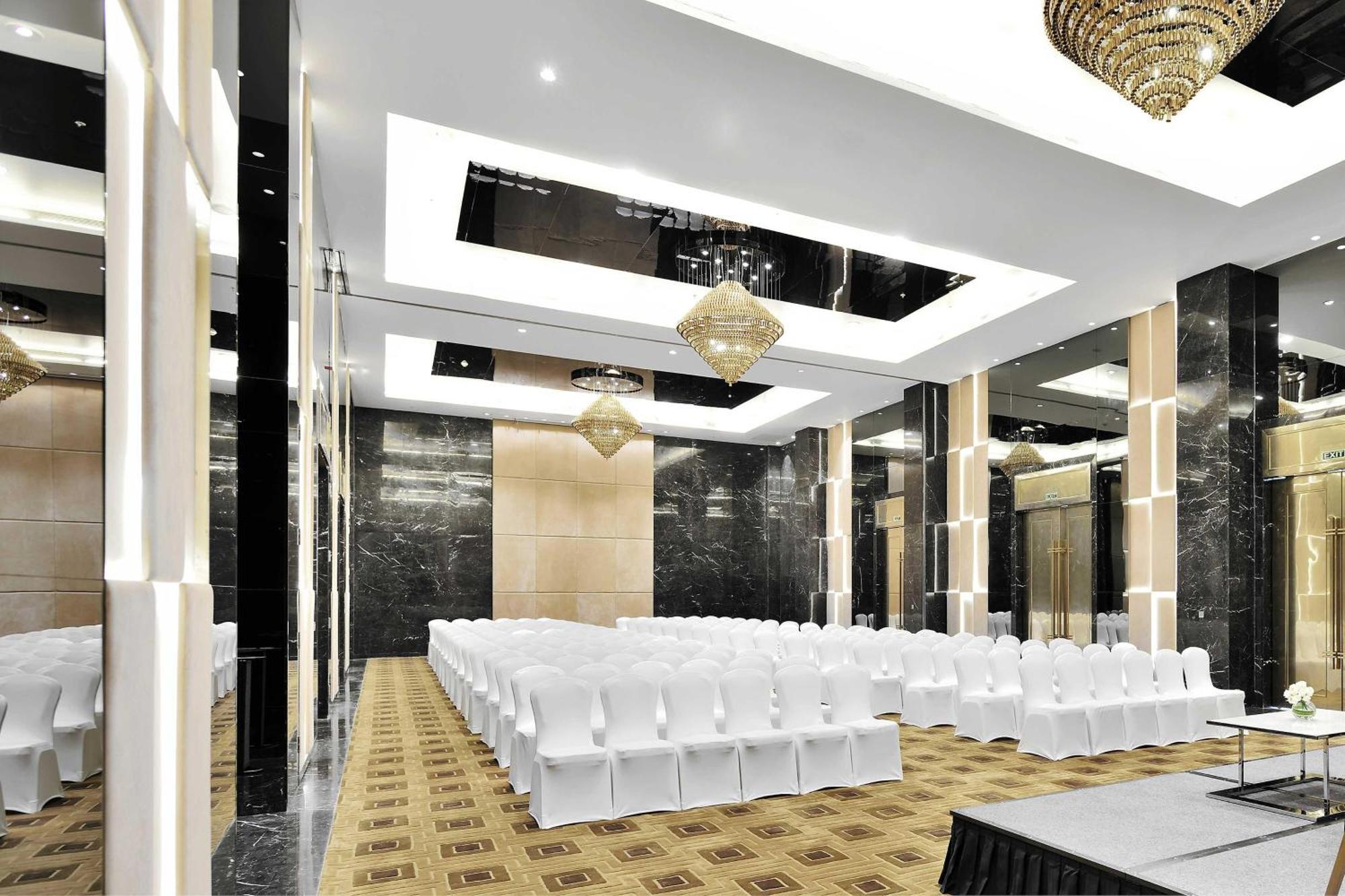 Renaissance Lucknow Hotel, Gomti Nagar Bagian luar foto