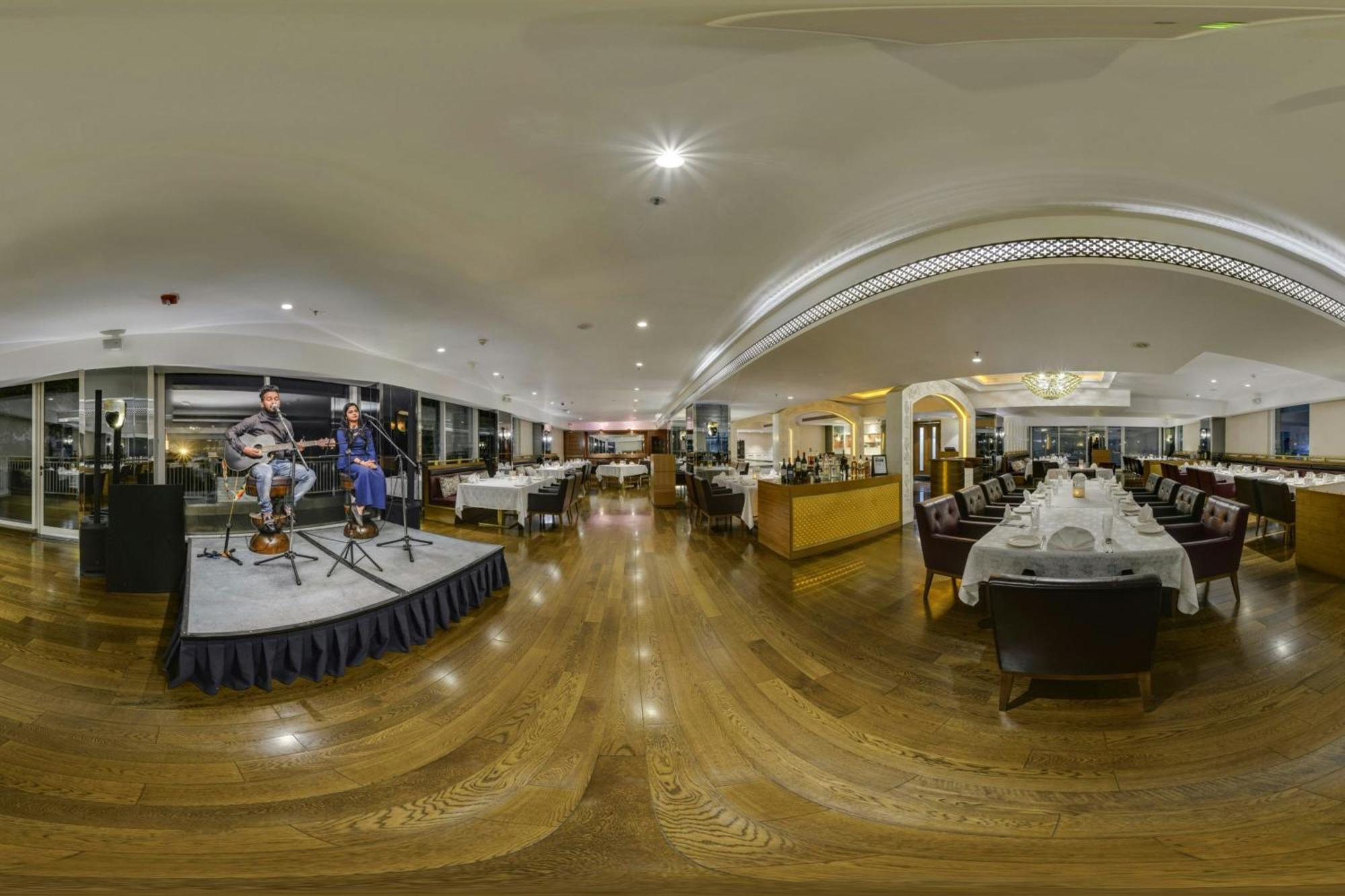 Renaissance Lucknow Hotel, Gomti Nagar Bagian luar foto
