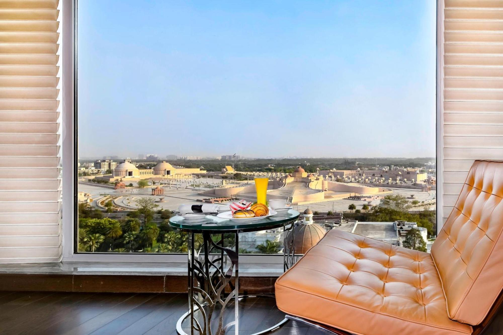 Renaissance Lucknow Hotel, Gomti Nagar Bagian luar foto
